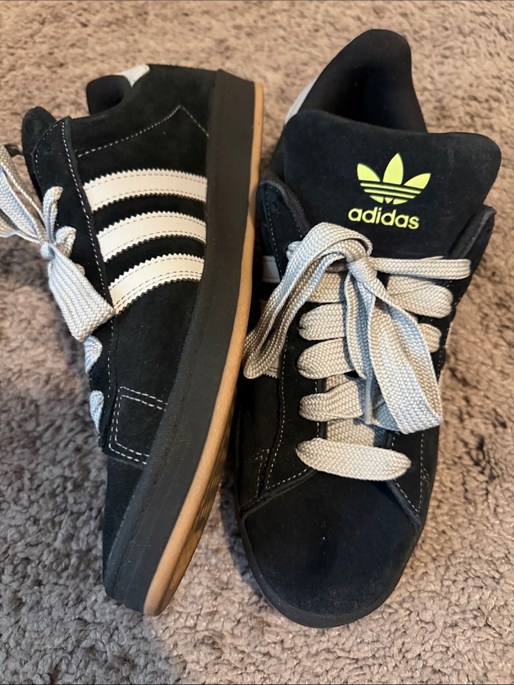 Adidas Samba - Picture 2 of 3